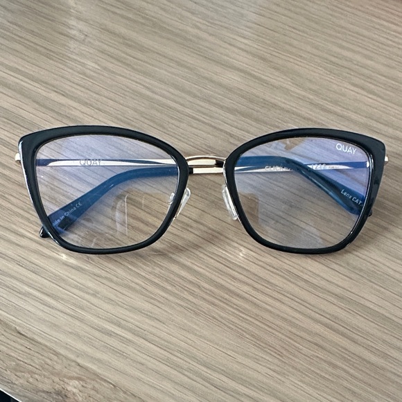 Quay Brand Bluelight Glasses, Style “Clickbait 1212” - Picture 7 of 7